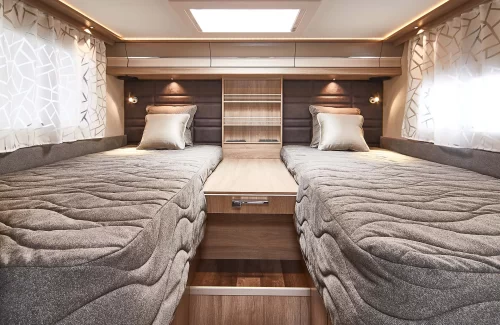 2022-travelmaster-565-single-beds