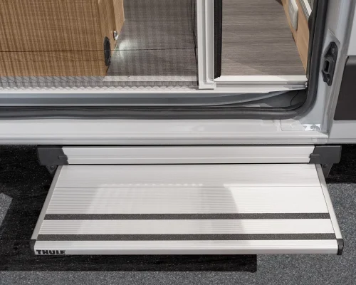ktg-knaus-2019-2020-boxlife-pro540-exterieur-trittstufe